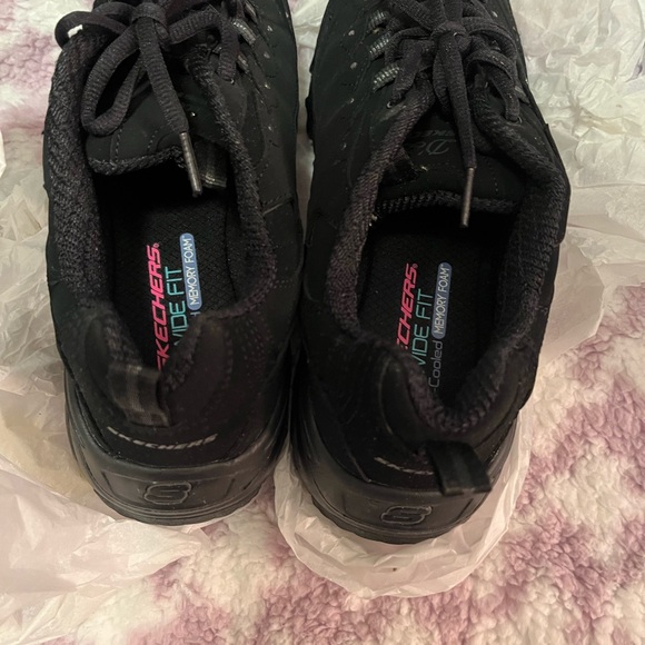 Black Skechers d’lites wide fit size 10 - Picture 2 of 4
